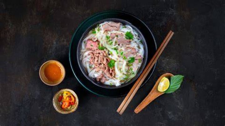 What should I order at Vietnamese restaurant?